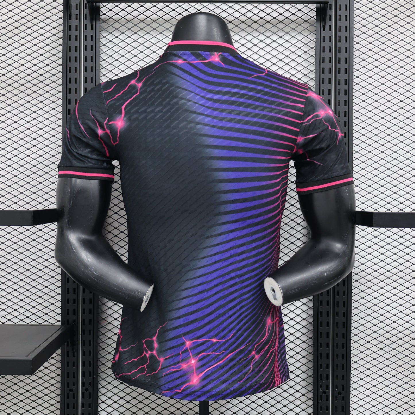 Real Madrid Special Kit “Aurora Panther” 24/25