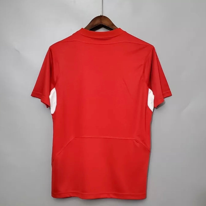 Liverpool Home Kit 04/05