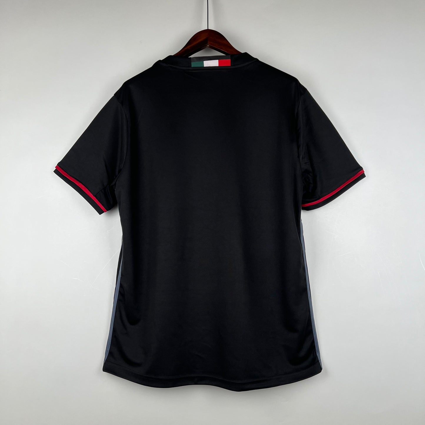 AC Milan Home Kit 16/17