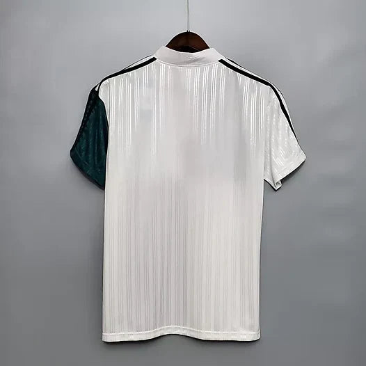 Liverpool Away Kit 95/96
