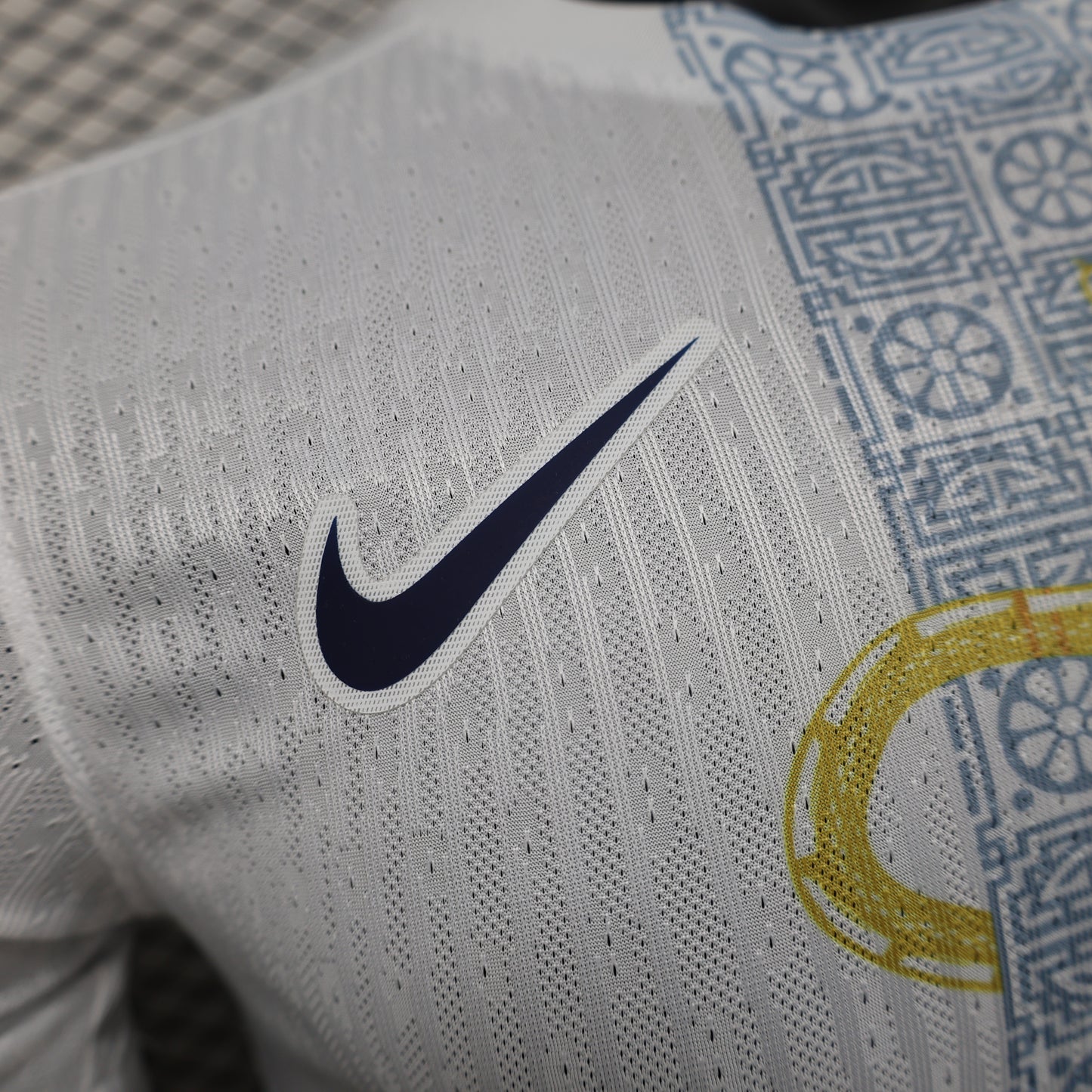 Tottenham Hotspur x Golden Serpent Kit 25/26