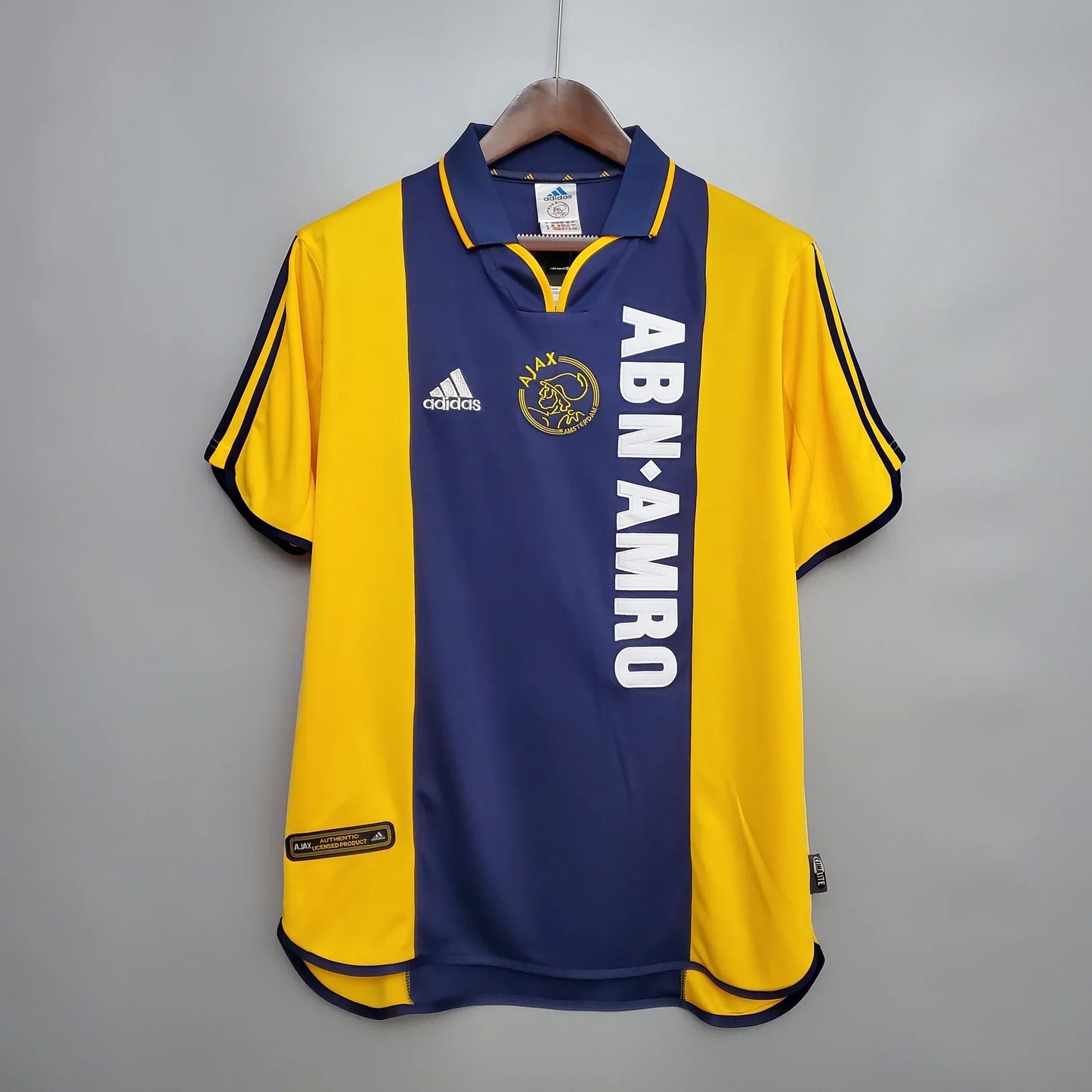 Ajax Away Kit 00/01