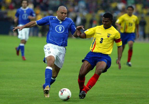 Brazil Away Kit 04/06