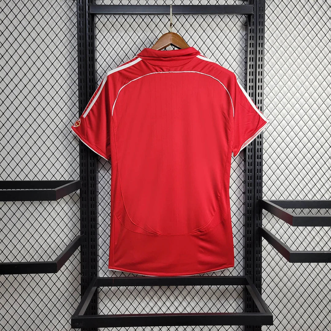 Liverpool Home Kit 06/07