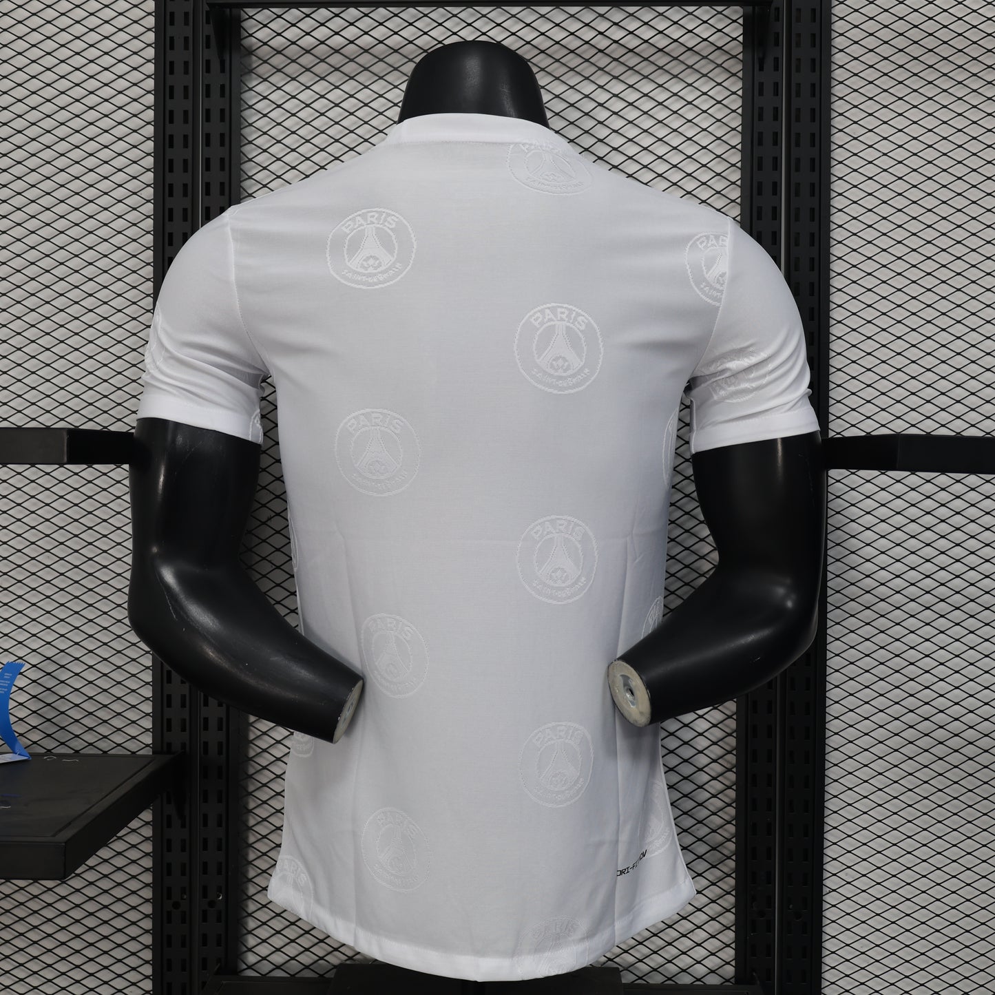 Paris Saint-Germain “Blanc Classique” Kit 25/26