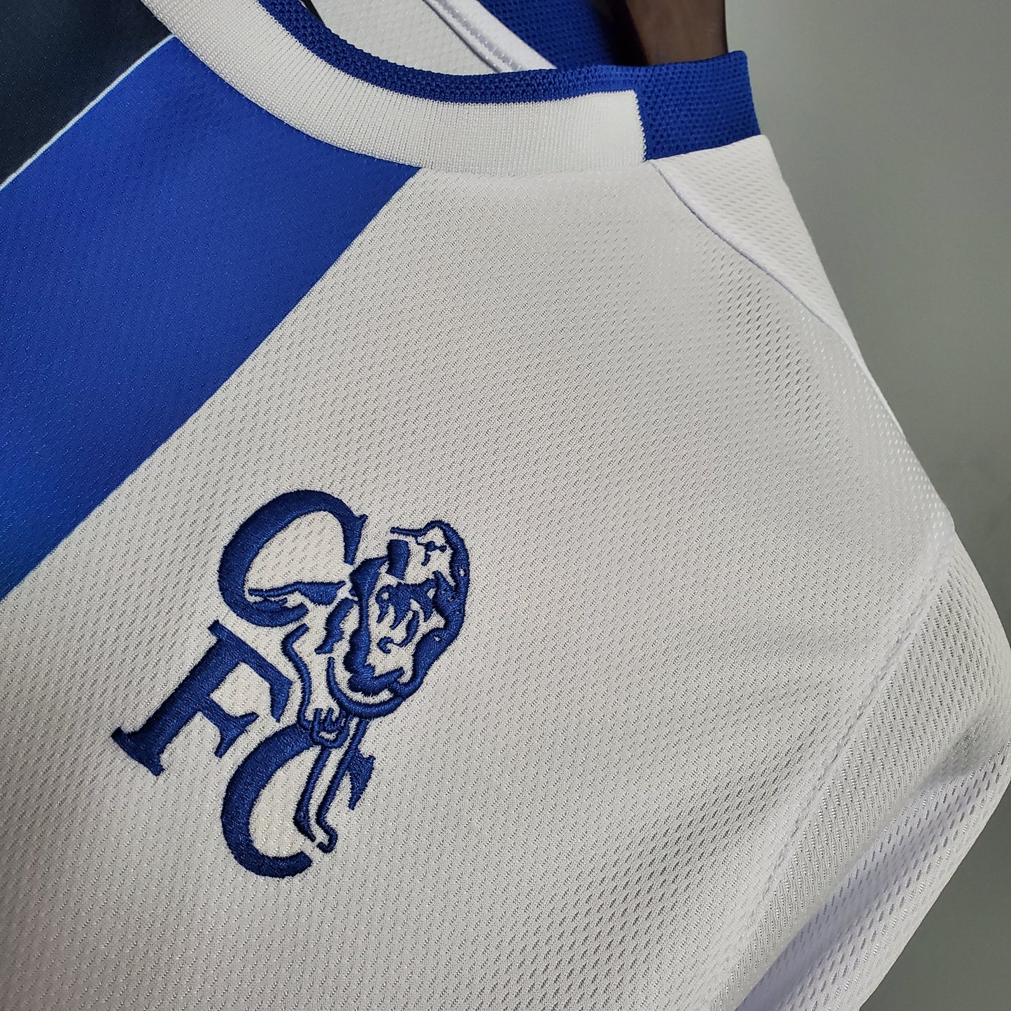 Chelsea Away Kit 03/05