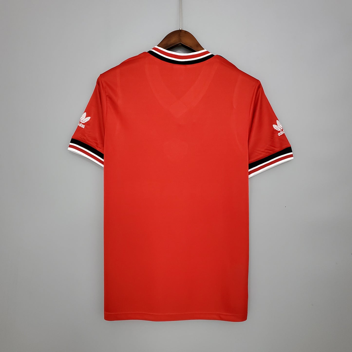 Manchester United Home Kit 85/86