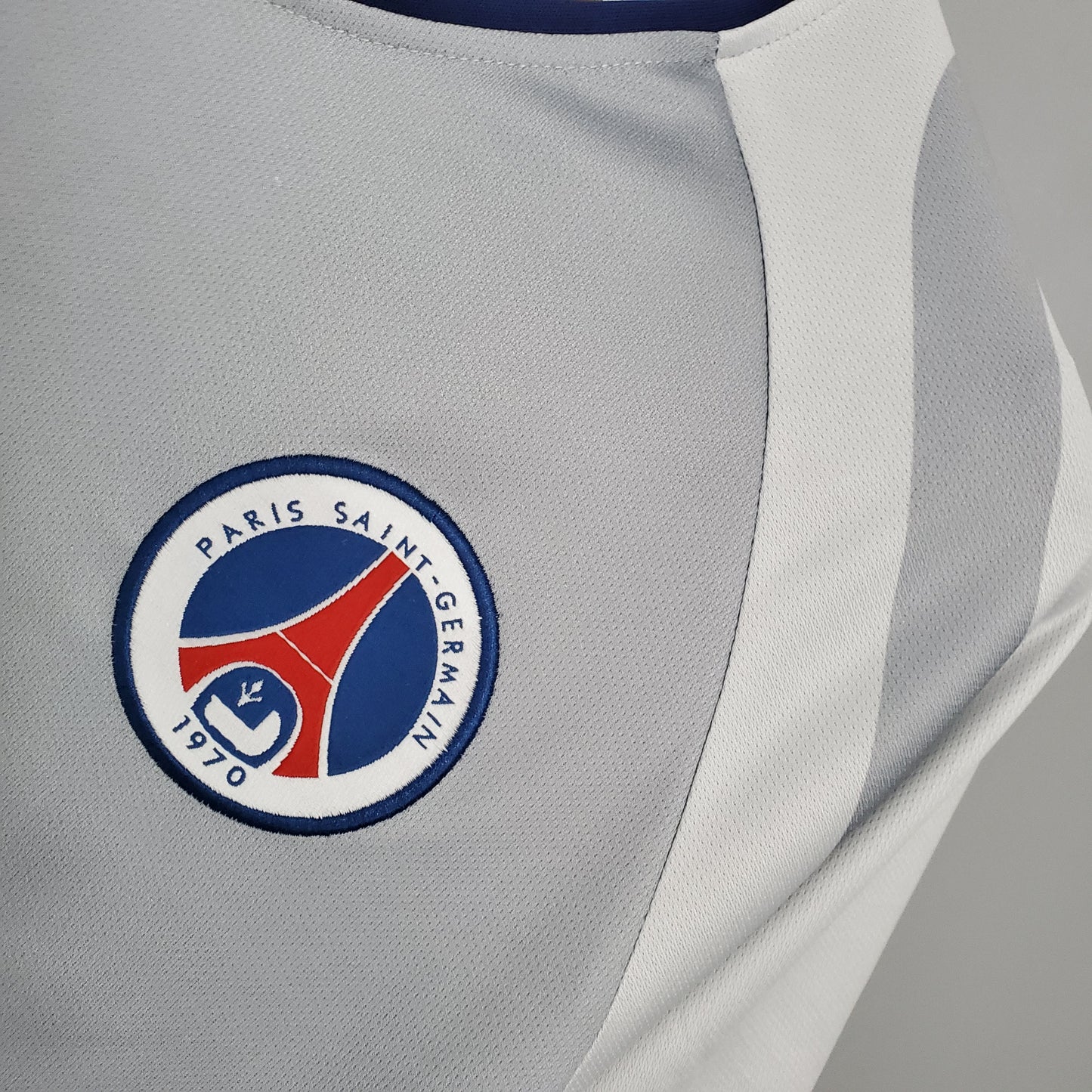 Paris Saint-Germain Away Kit 01/02