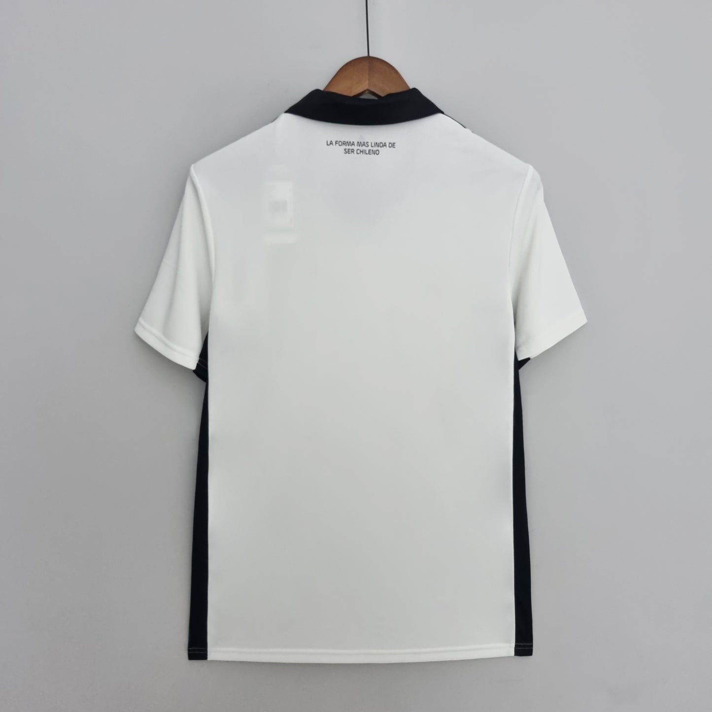 Colo-Colo Home Kit 22/23