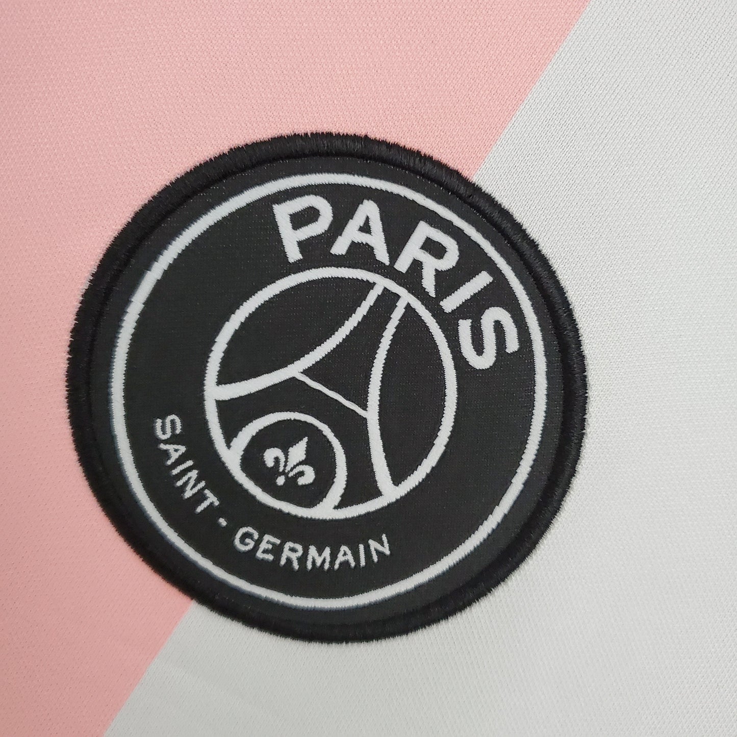 Paris Saint-Germain Away Kit 21/22