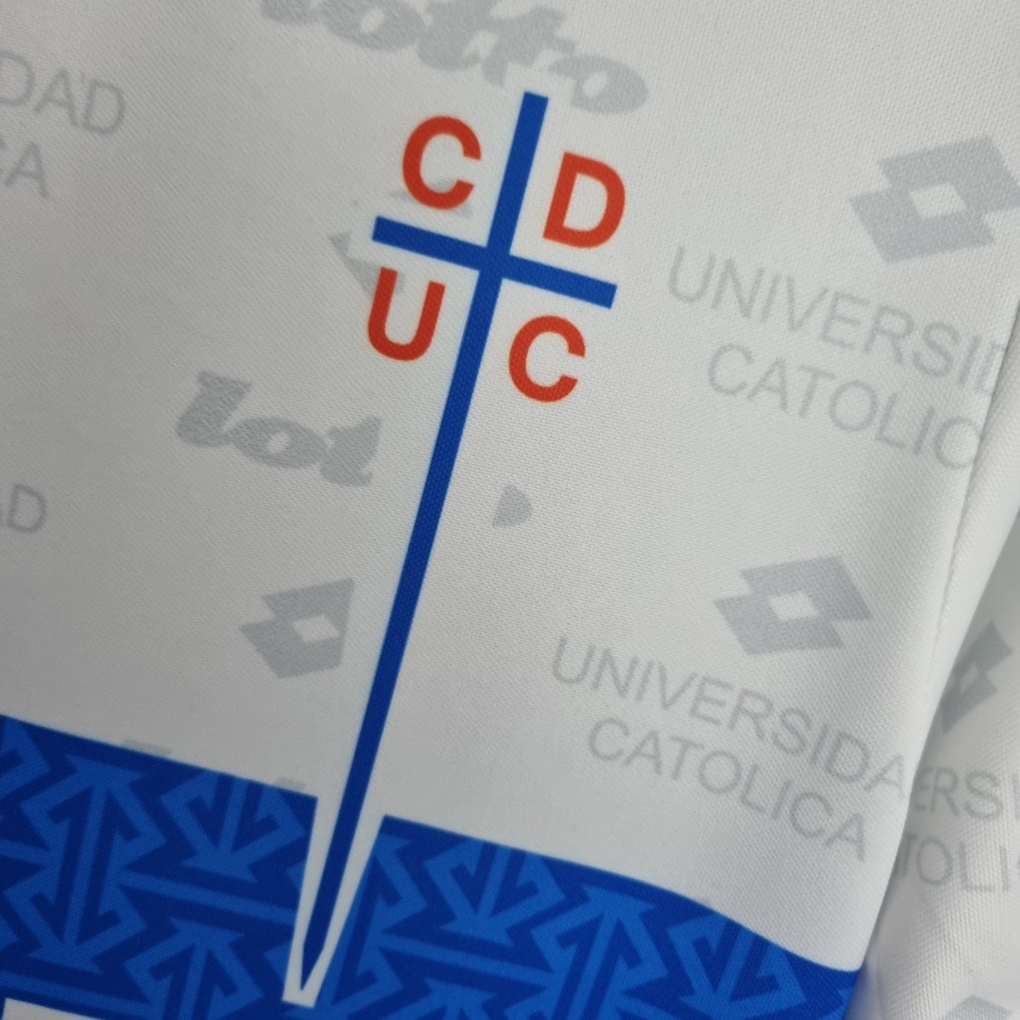 Deportivo Universidad Católica Away Kit 95/96