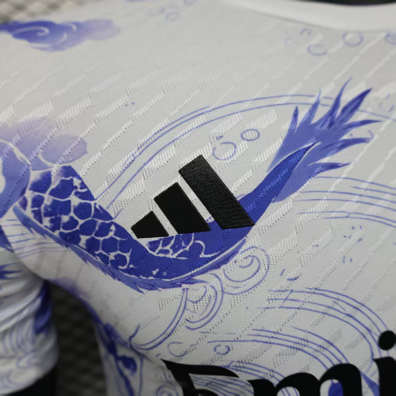 Real Madrid “Blanco del Dragón” Kit 25/26