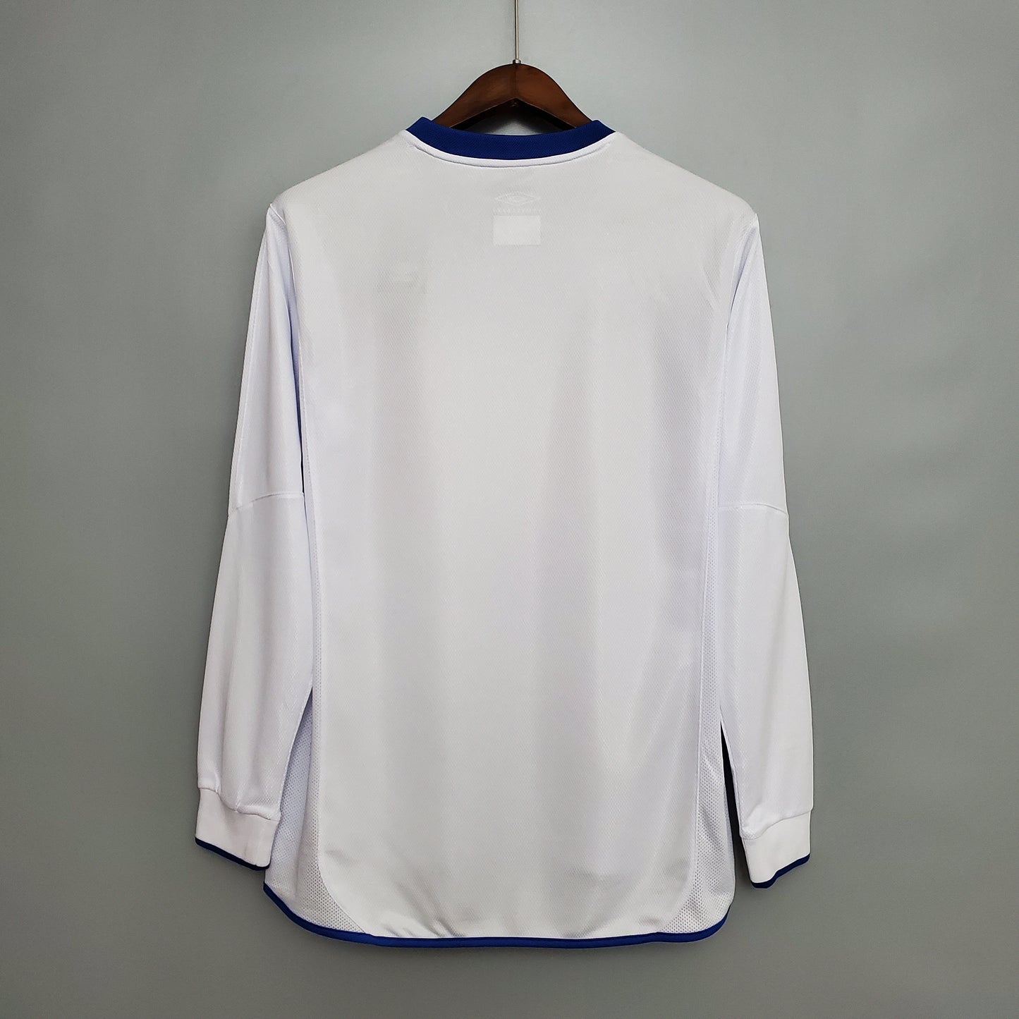 Chelsea Away Kit 03/05