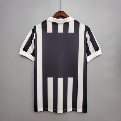 Retro: Juventus Home Kit 82/84