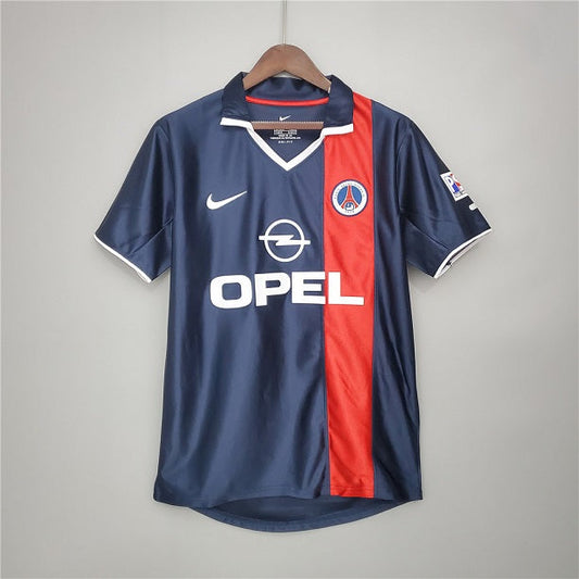 Retro: Paris Saint-Germain Home Kit 01/02