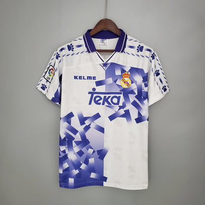 Retro: Real Madrid Third Kit 96/97