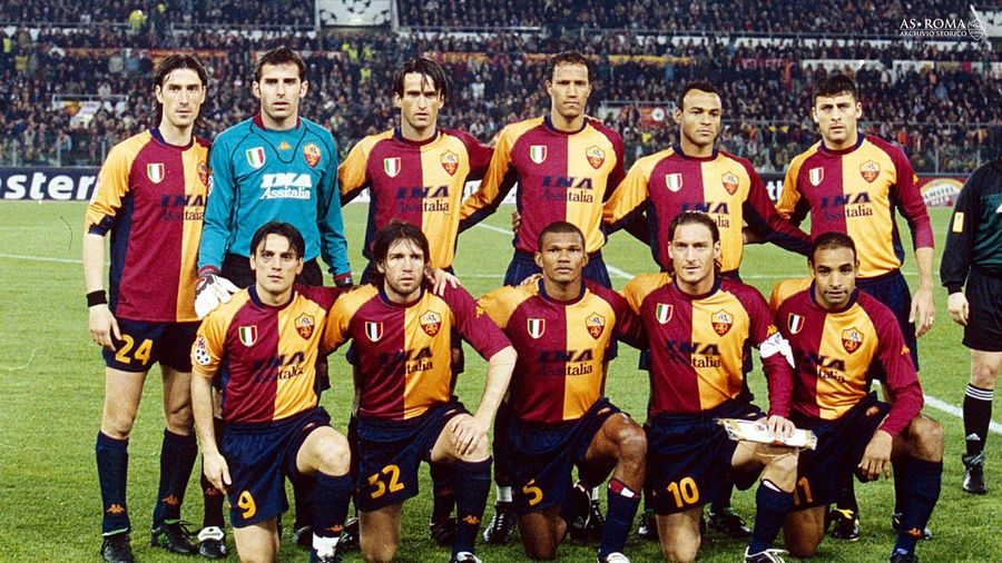 Retro: A.S. Roma Home Kit 00/01