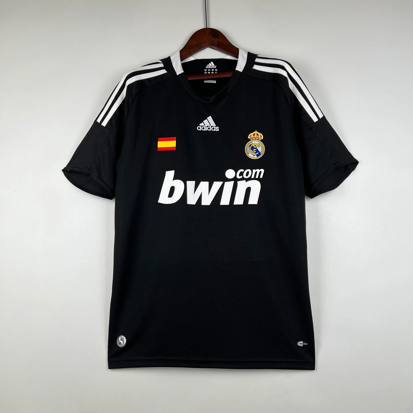 Retro: Real Madrid Third Kit 08/09