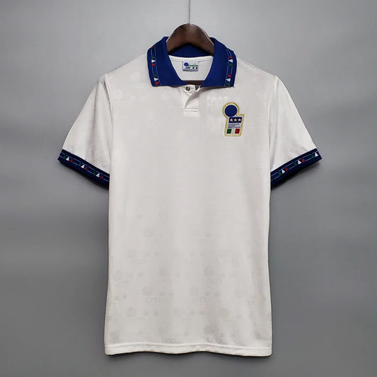 Retro: Italy Away Kit 93/94