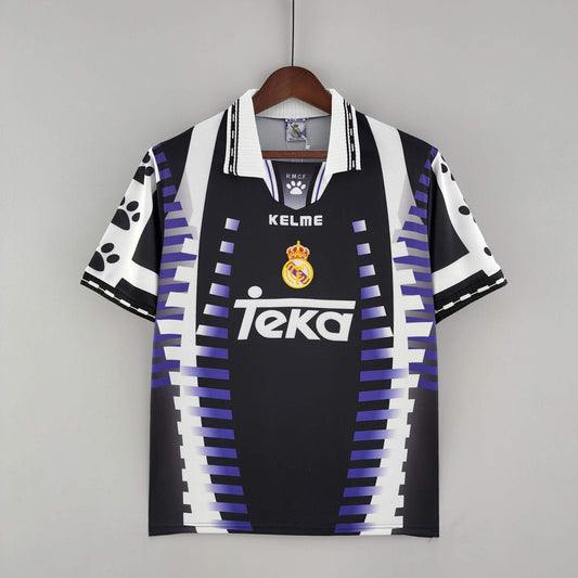 Retro: Real Madrid Away Kit 97/98