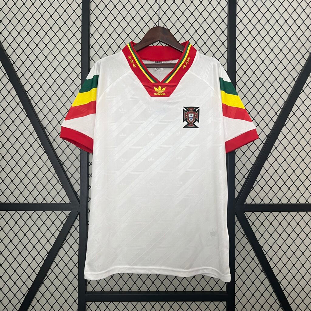 Retro: Portugal Away Kit 92/94