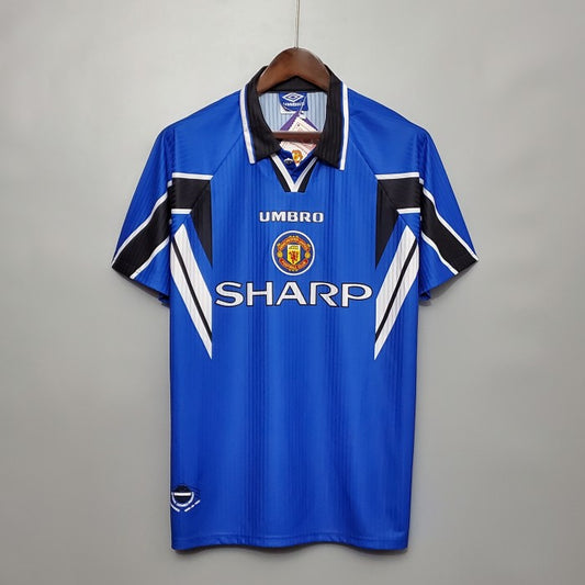 Retro: Manchester United Third Kit 96/97