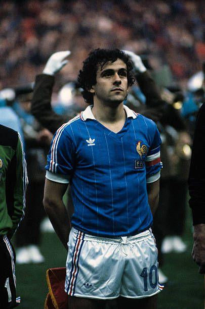 Retro: France Home Kit 81/82