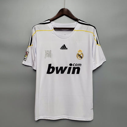 Retro: Real Madrid Home Kit 09/10