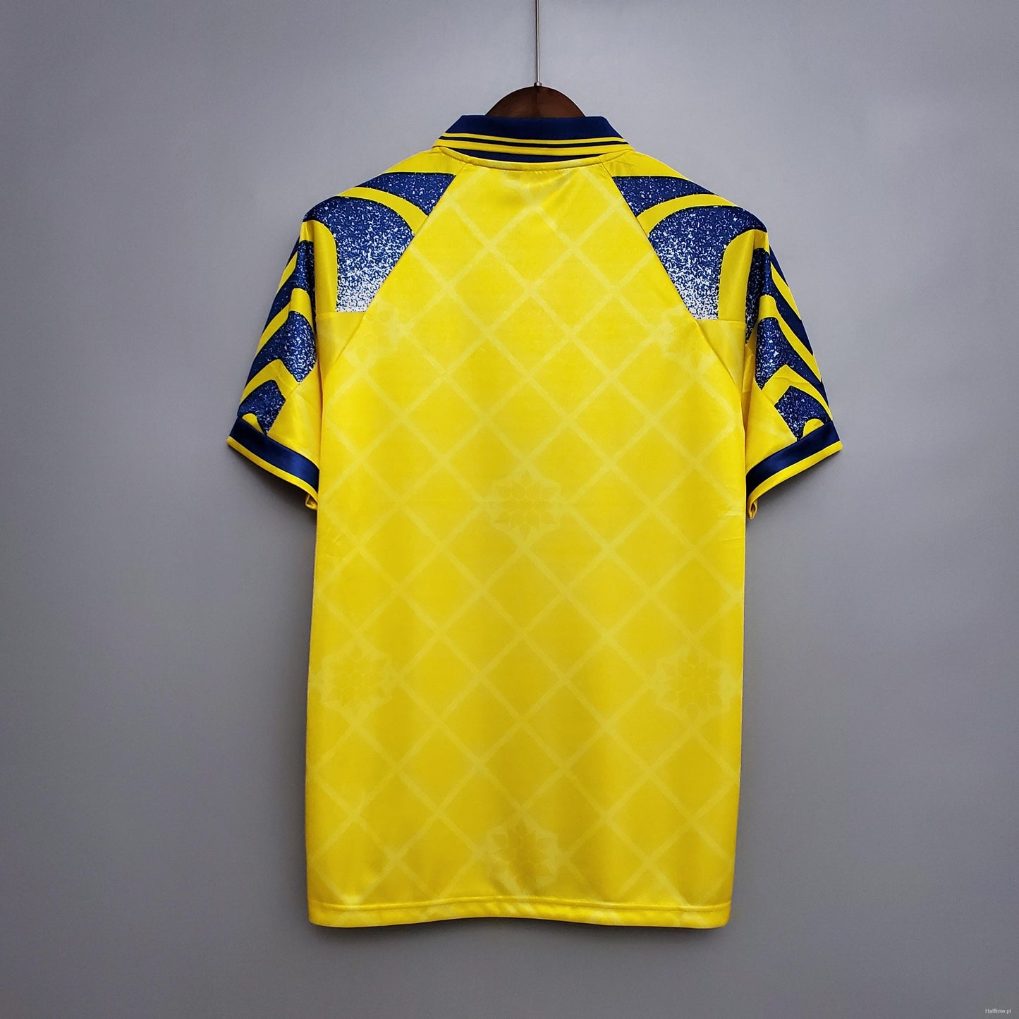 Retro: Parma Away Kit 95/97