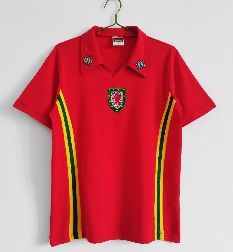 Retro: Wales Home Kit 96/97