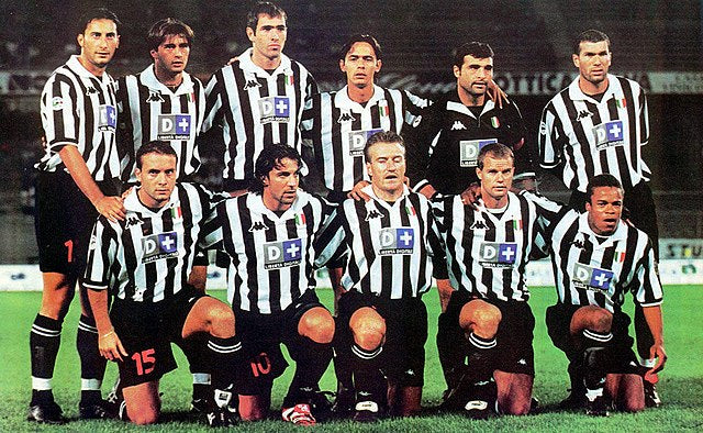 Retro: Juventus Home Kit 99/00