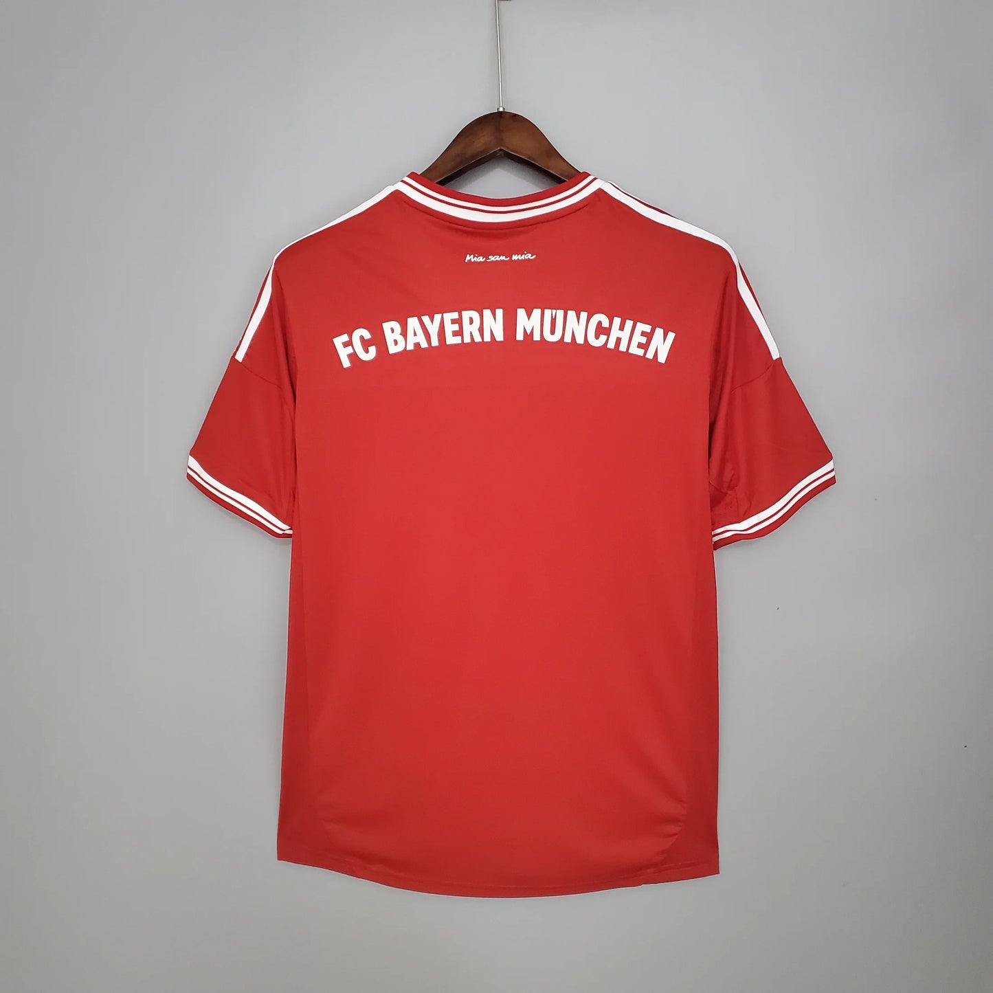 Retro: Bayern Munich Home Kit 13/14