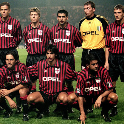 Retro: AC Milan Home Kit 99/00