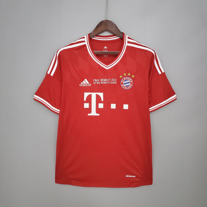 Retro: Bayern Munich Home Kit 13/14