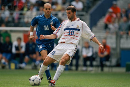 Retro: France Away Kit 97/98