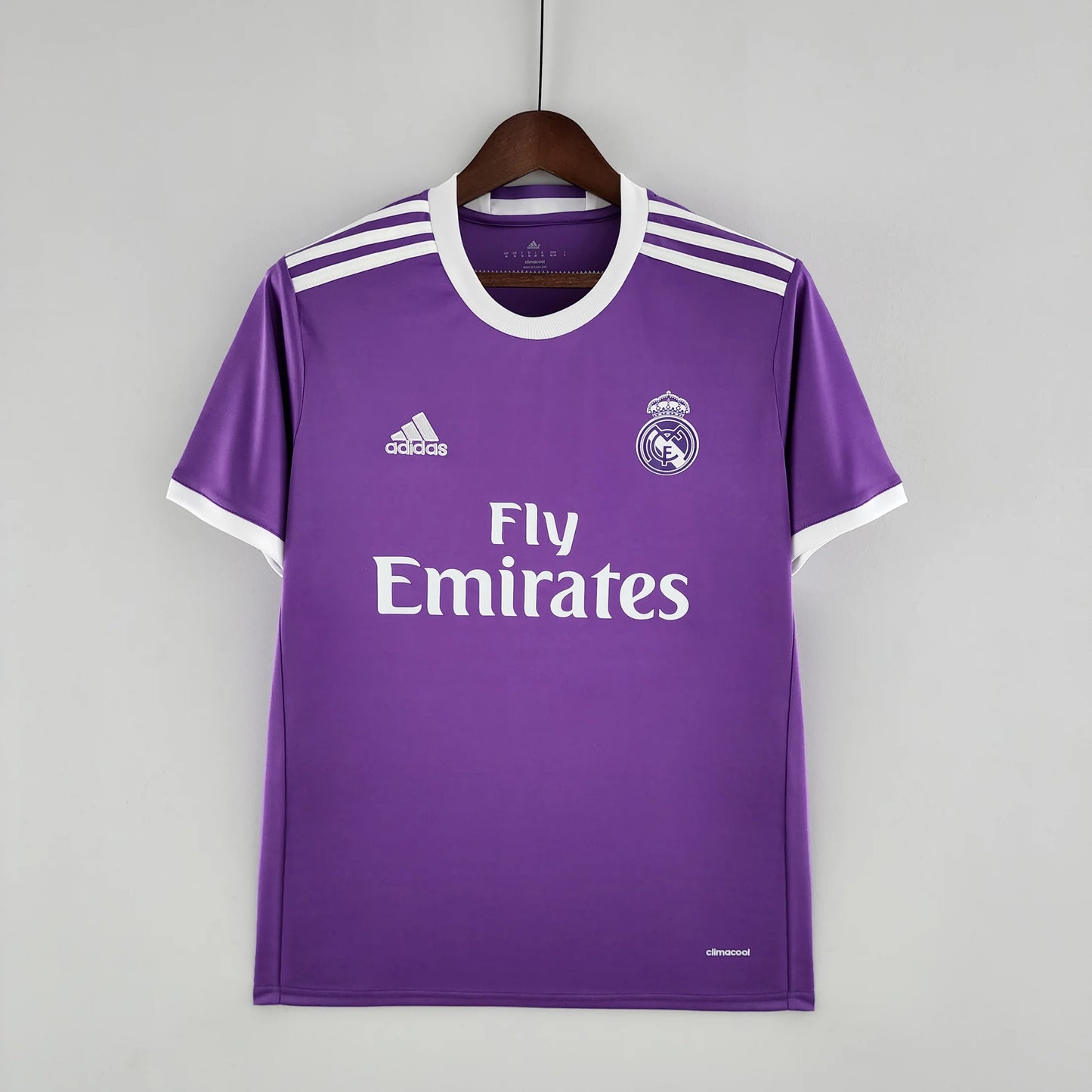 Retro: Real Madrid Away Kit 16/17