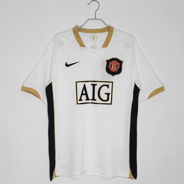 Retro: Manchester United Away Kit 06/07