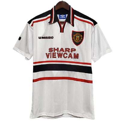 Retro: Manchester United Away Kit 98/99