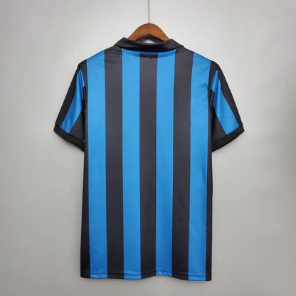 Retro: Inter Milan Home Kit 88/90