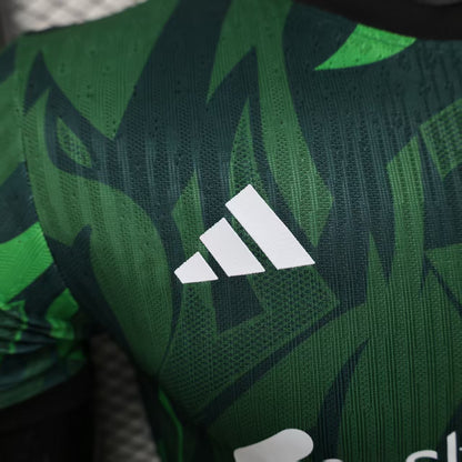 Liverpool "Emerald Beast" Kit 25/26