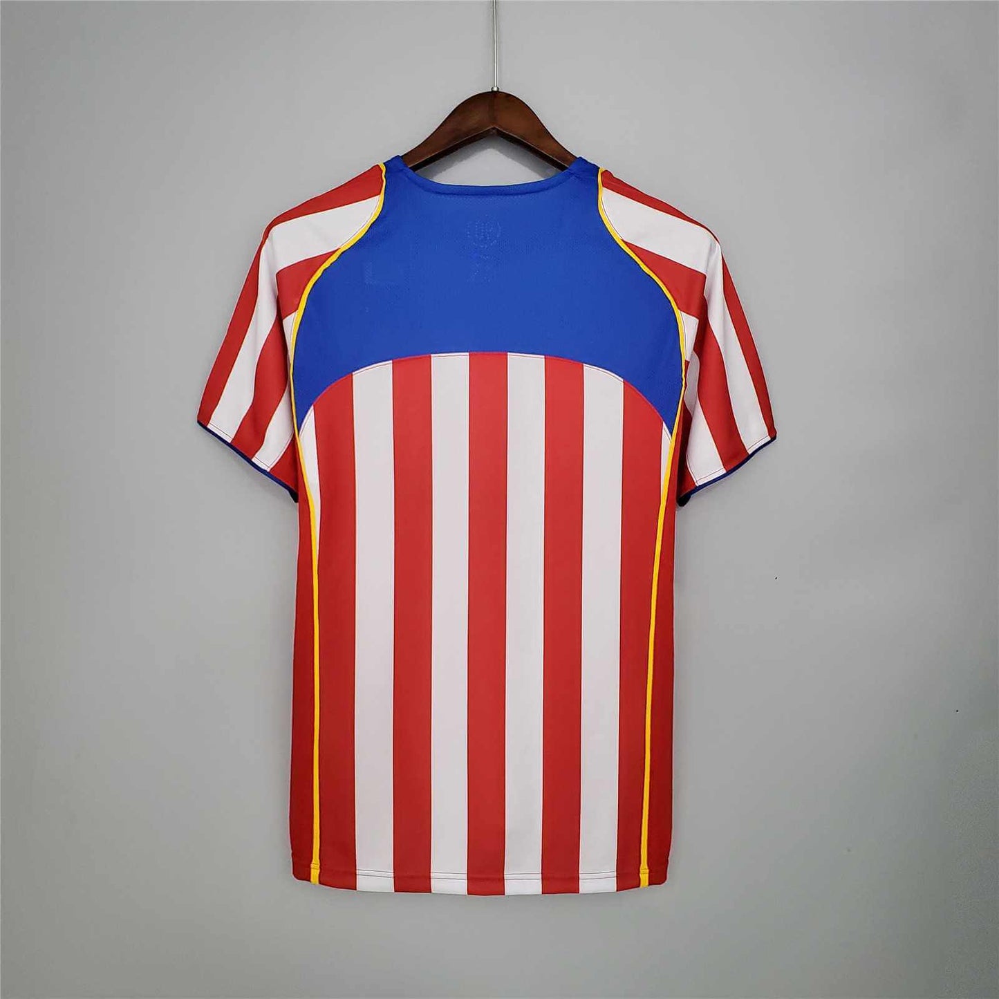 Retro: Atletico Madrid Home Kit 04/05