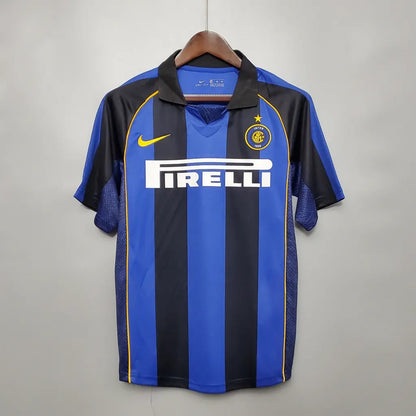 Retro: Inter Milan Home Kit 01/02