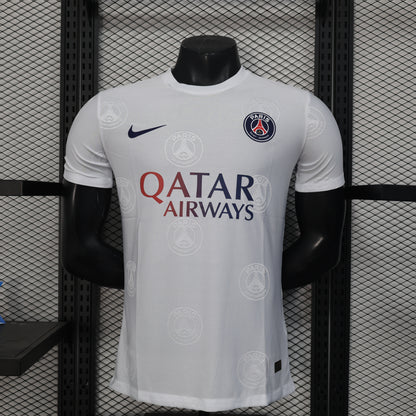 Paris Saint-Germain “Blanc Classique” Kit 25/26