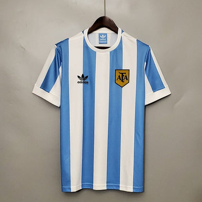 Retro: Argentina Home Kit 77/78