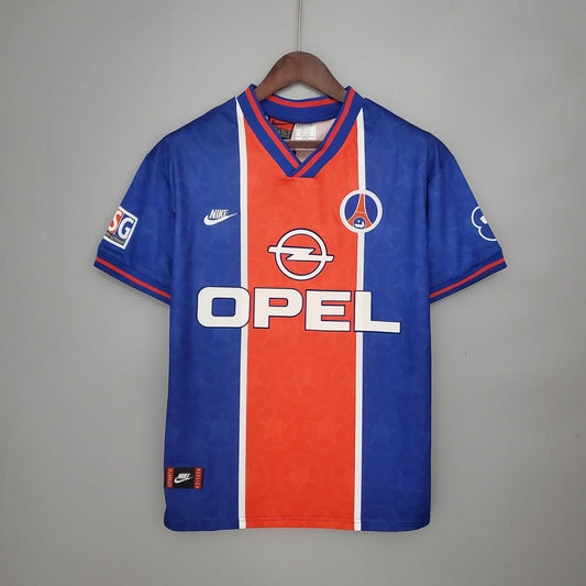 Retro: Paris Saint-Germain Home Kit 95/96