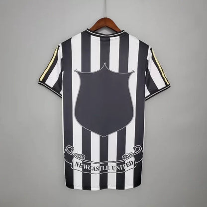 Retro: Newcastle United Home Kit 97/99