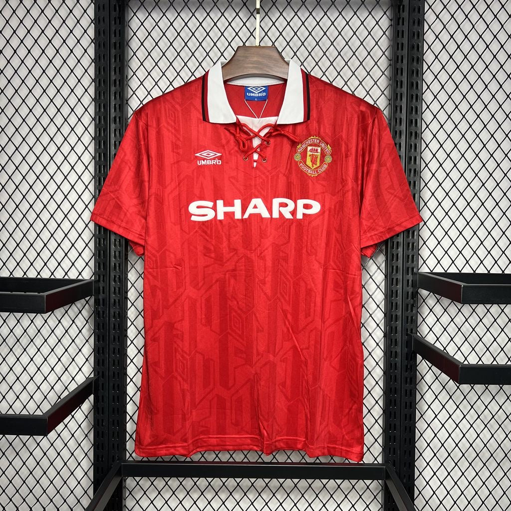 Retro: Manchester United Home Kit 93/94