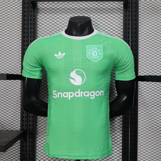 Manchester United Goalkeeper Kit 25/26