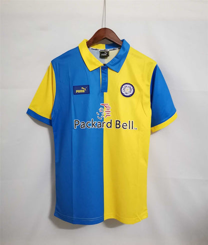 Retro: Leeds United Away Kit 98/00