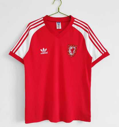 Retro: Wales Home Kit 80/82